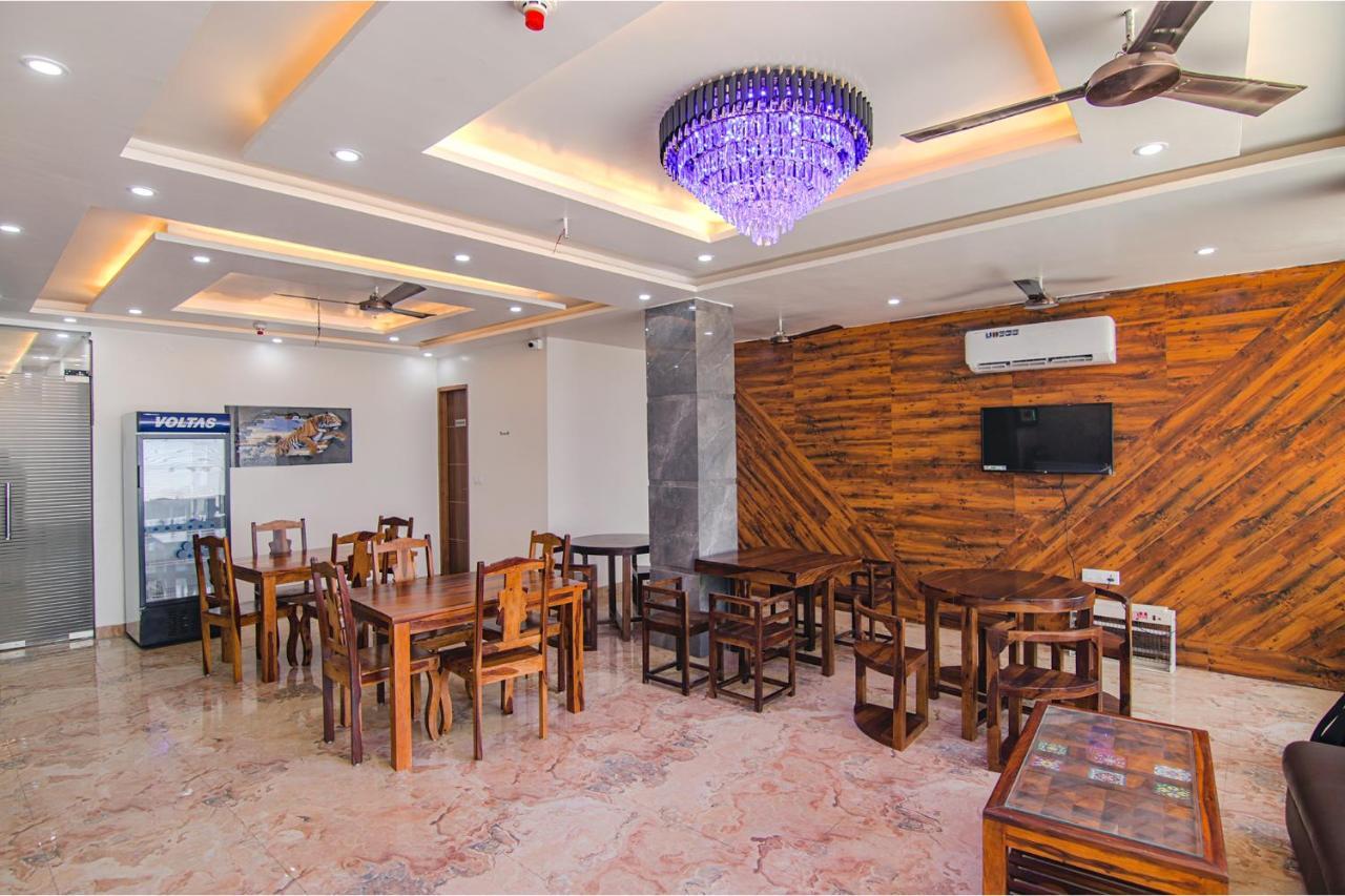 Fabhotel Meridian Inn Mohali Екстер'єр фото