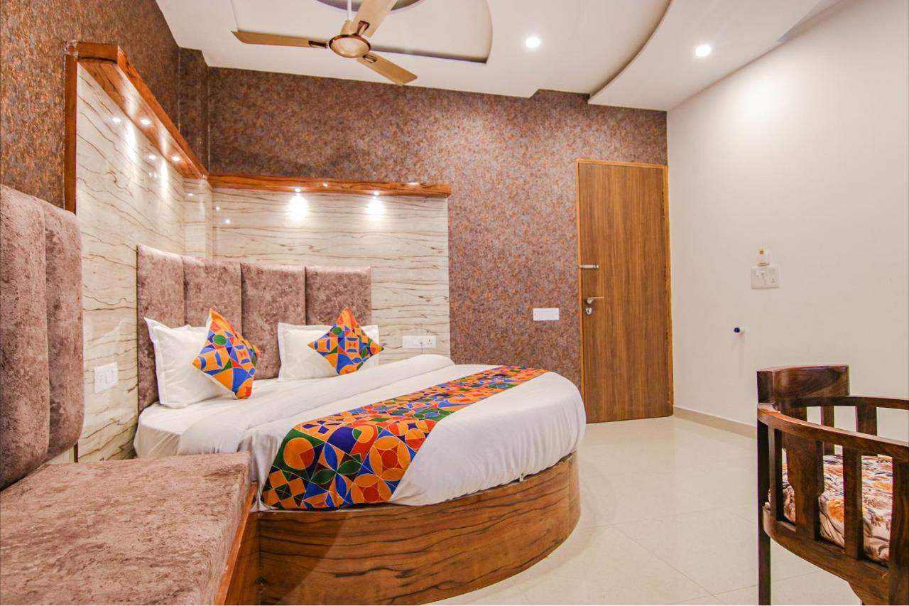 Fabhotel Meridian Inn Mohali Екстер'єр фото