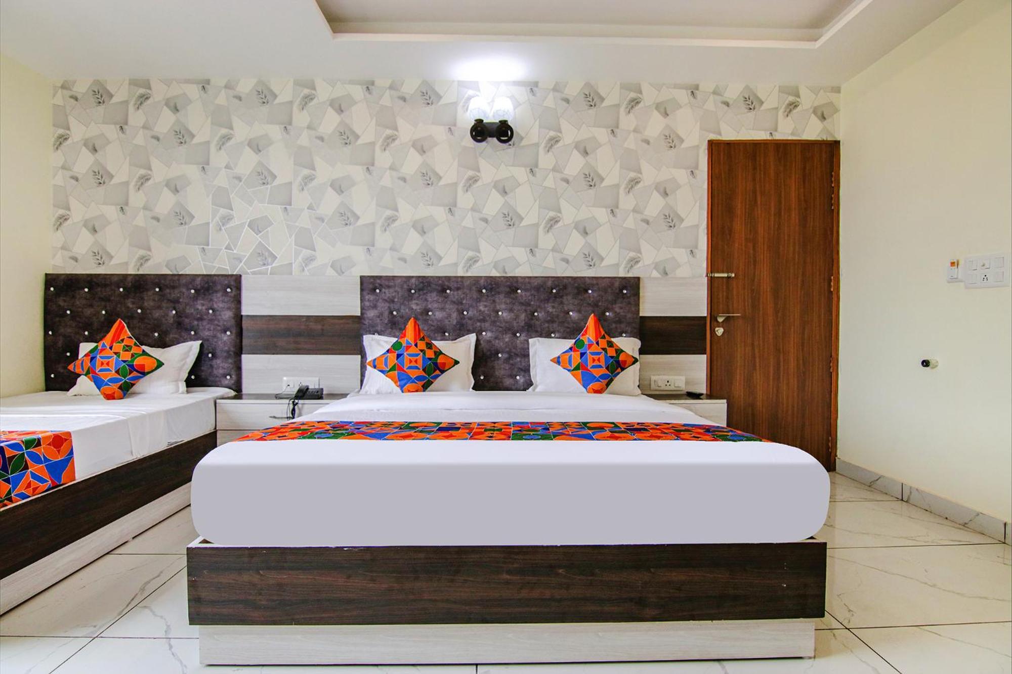 Fabhotel Meridian Inn Mohali Екстер'єр фото