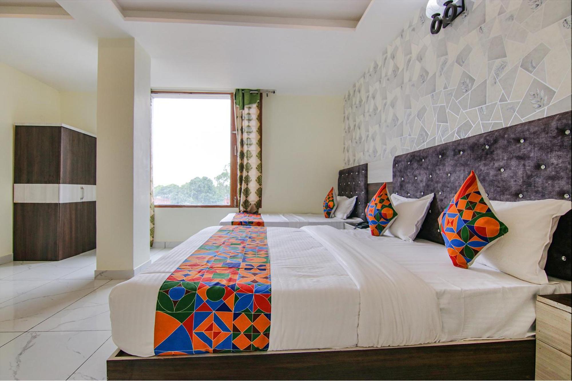 Fabhotel Meridian Inn Mohali Екстер'єр фото