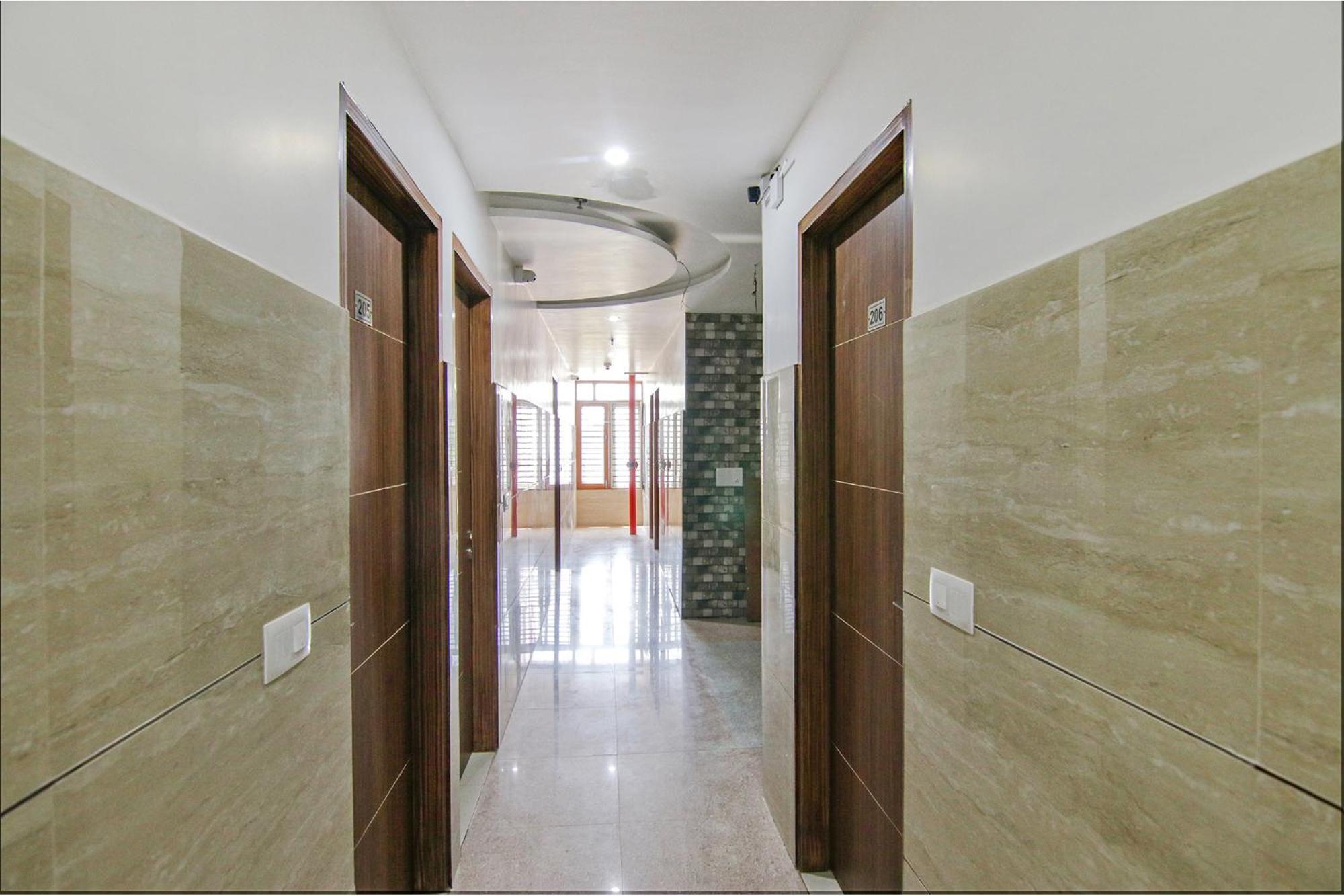 Fabhotel Meridian Inn Mohali Екстер'єр фото