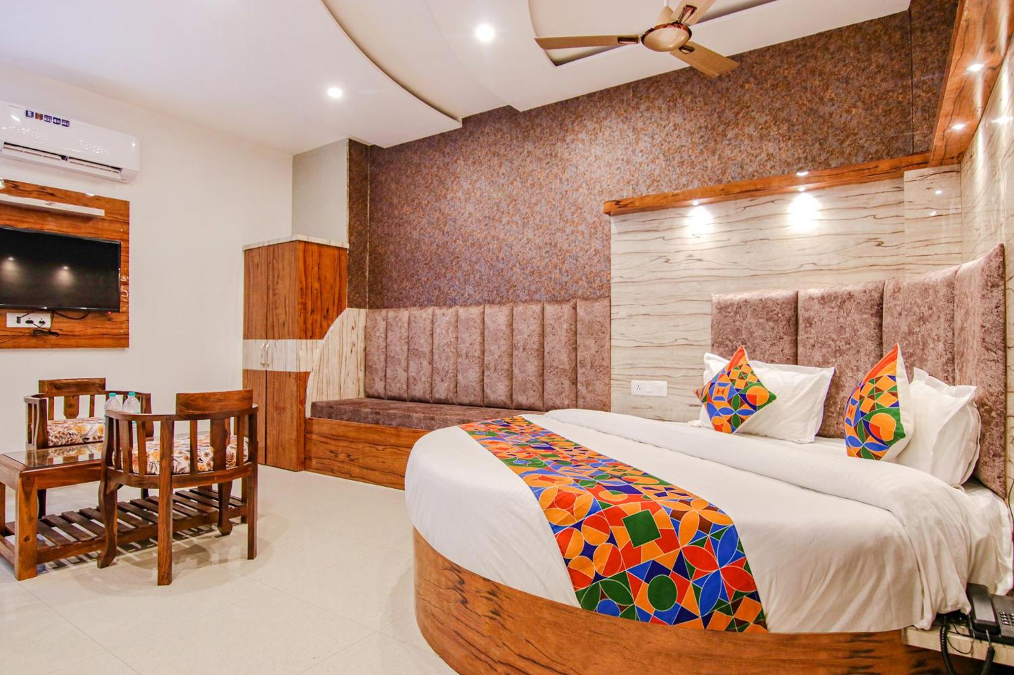 Fabhotel Meridian Inn Mohali Екстер'єр фото